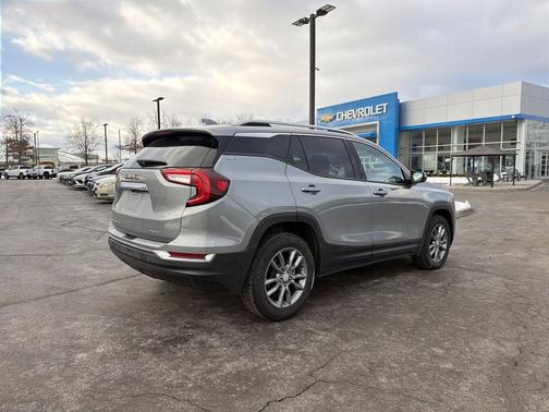 2023 GMC Terrain SLT