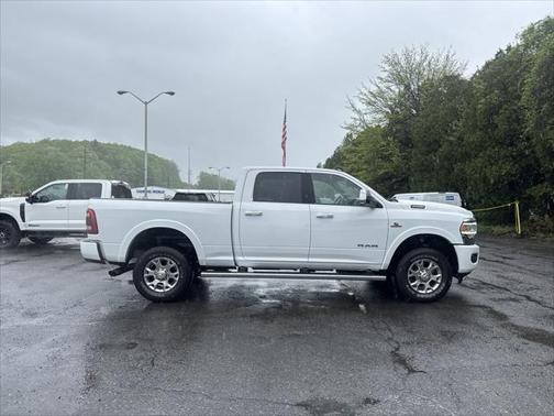 2021 RAM 2500 Laramie Crew Cab 4x4 6'4' Box