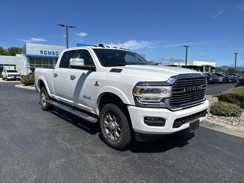 2021 RAM 2500 Laramie Crew Cab 4x4 6'4' Box