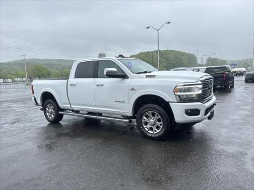2021 RAM 2500 Laramie Crew Cab 4x4 6'4' Box