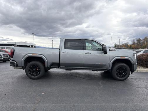 2026 GMC Sierra 2500 AT4