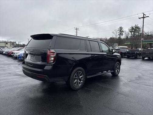 2023 Chevrolet Suburban 4WD Z71