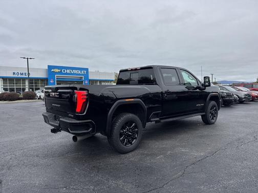2024 GMC Sierra 2500 AT4