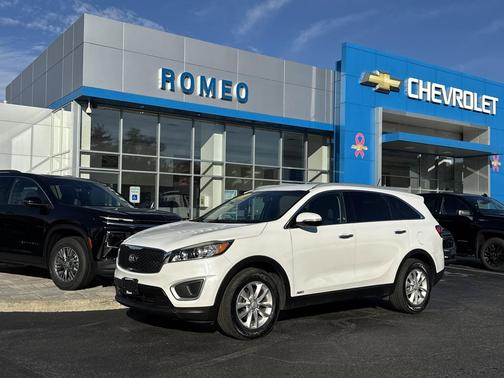 2017 Kia Sorento LX