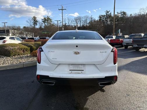 2023 Cadillac CT4 Luxury