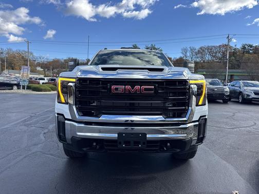 2026 GMC Sierra 2500 Base