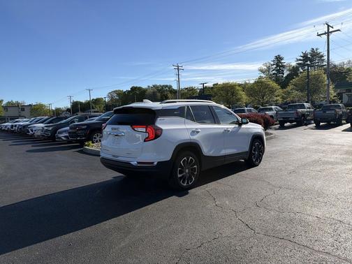 Summit White 2023 GMC Terrain SLT