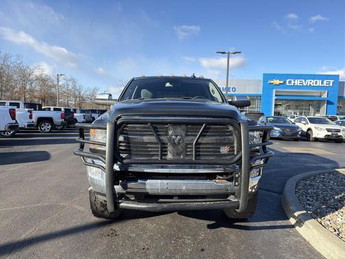 2018 RAM 2500 Big Horn Crew Cab 4x4 6'4' Box