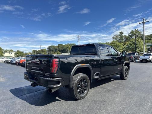 2024 GMC Sierra 2500 AT4