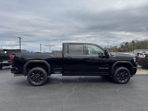 2024 GMC Sierra 2500 AT4