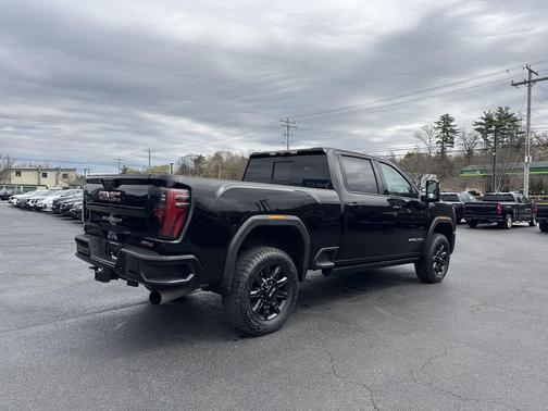 2024 GMC Sierra 2500 AT4
