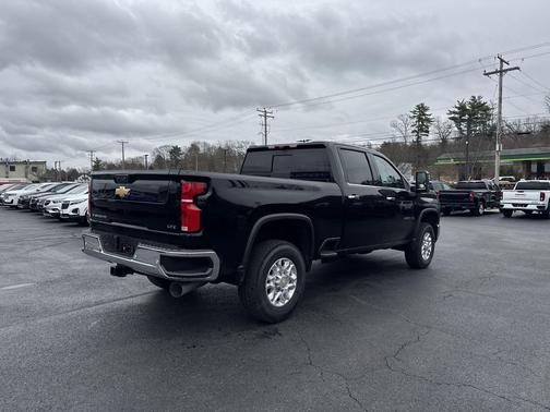 2025 Chevrolet Silverado 3500 LTZ