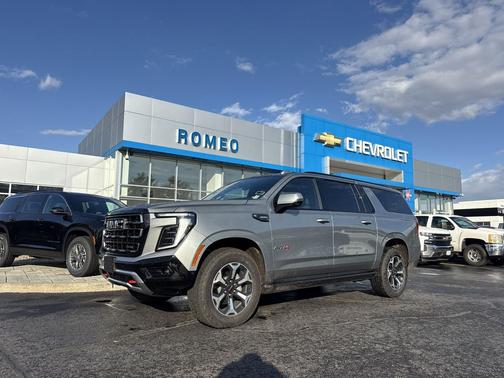 2025 GMC Yukon XL 4WD AT4