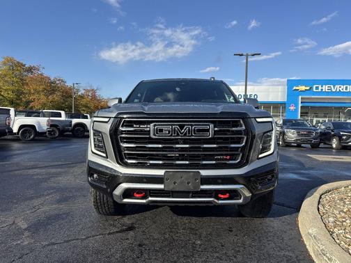 2025 GMC Yukon XL 4WD AT4
