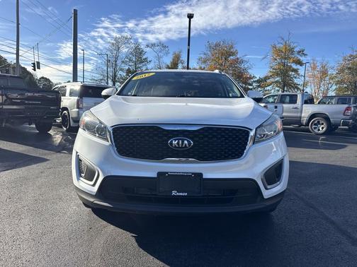 2017 Kia Sorento LX
