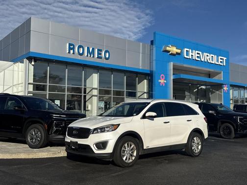 2017 Kia Sorento LX