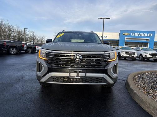 2024 Volkswagen Atlas 2.0T SE w/Technology 4MOTION
