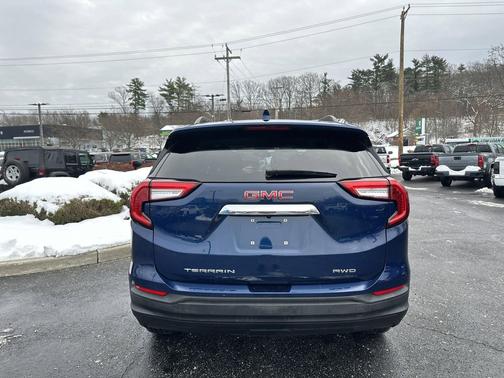 2022 GMC Terrain SLE