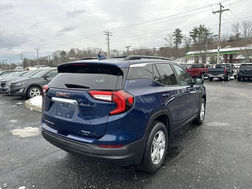 2022 GMC Terrain SLE