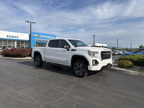 Summit White 2021 GMC Sierra 1500 AT4