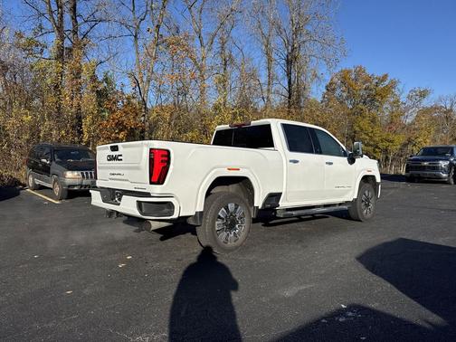 2025 GMC Sierra 2500 Denali