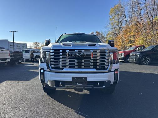 2025 GMC Sierra 2500 Denali