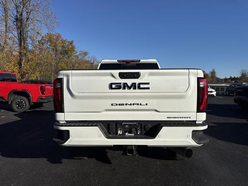 2025 GMC Sierra 2500 Denali