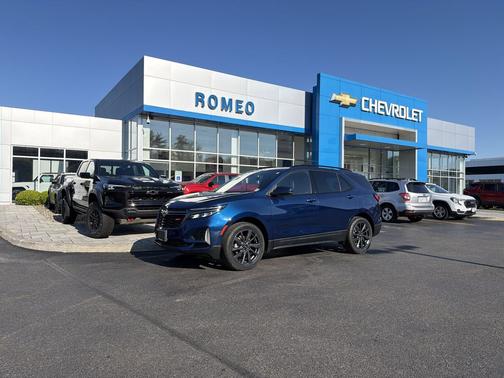 Blue Glow Metallic 2022 Chevrolet Equinox AWD RS