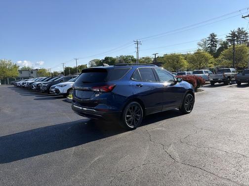 Blue Glow Metallic 2022 Chevrolet Equinox AWD RS