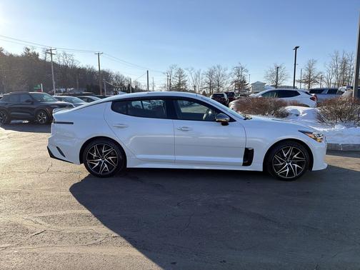 2022 Kia Stinger GT-Line