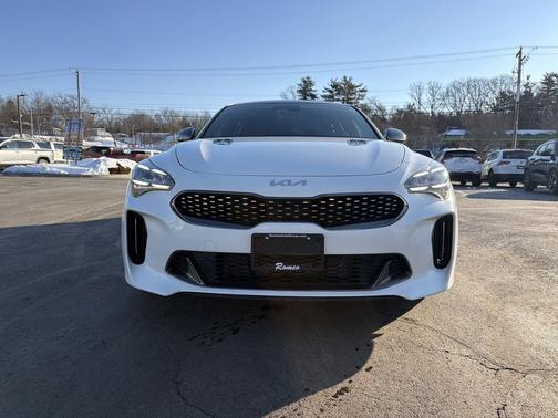 2022 Kia Stinger GT-Line