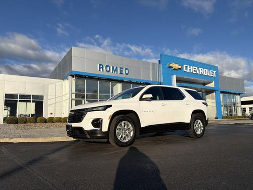 2024 Chevrolet Traverse LS