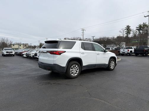 2024 Chevrolet Traverse LS
