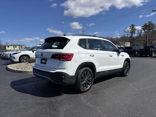 2022 Volkswagen Taos 1.5T S