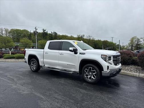 2022 GMC Sierra 1500 SLT