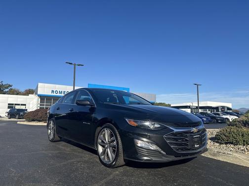 2022 Chevrolet Malibu FWD LT