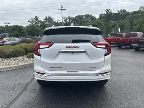 2022 GMC Terrain Denali