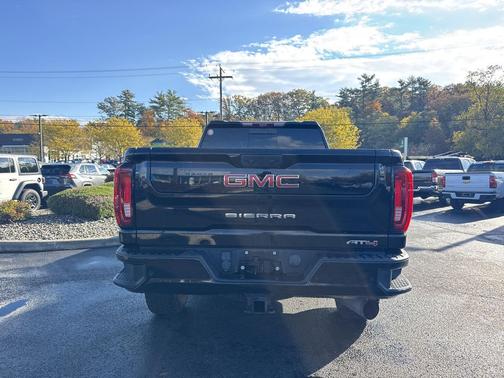 2021 GMC Sierra 2500 AT4