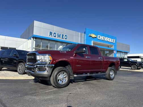 2020 RAM 2500 Tradesman Crew Cab 4X4 6'4' Box