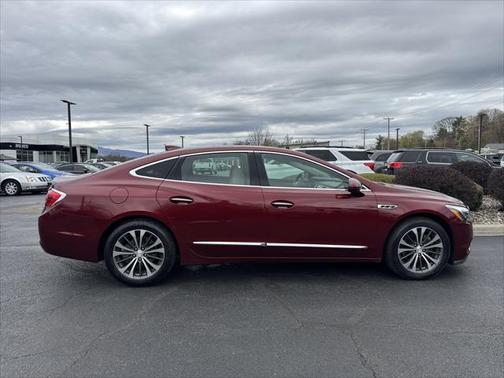 2017 Buick LaCrosse Essence