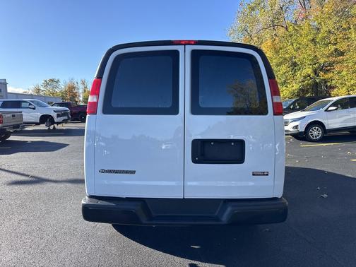 2021 Chevrolet Express 2500 RWD 2500 Regular Wheelbase WT