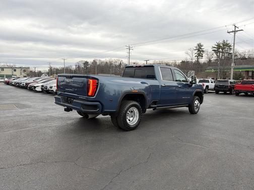 2025 GMC Sierra 3500 Denali