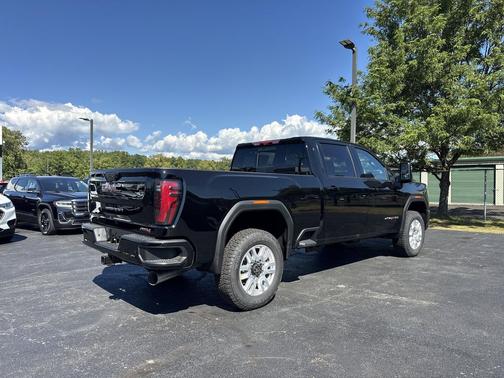2025 GMC Sierra 2500 AT4