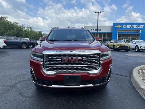 2023 GMC Acadia Denali