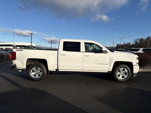 2017 Chevrolet Silverado 1500 2LT