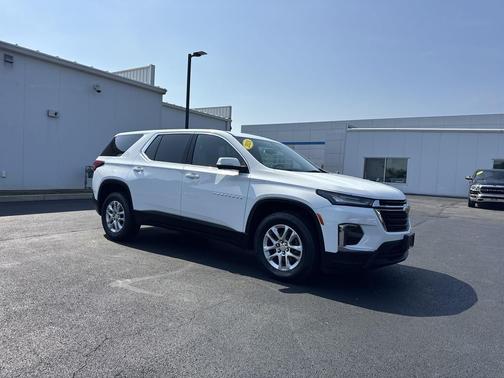 2024 Chevrolet Traverse LS