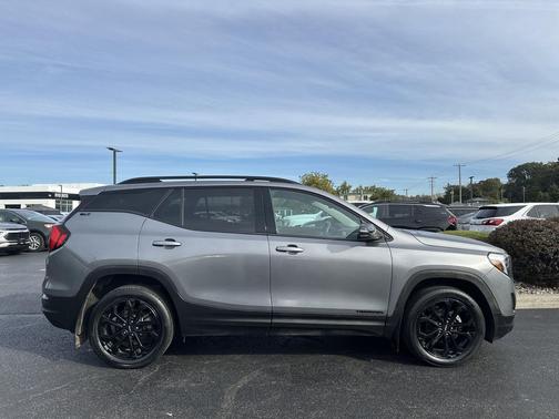 2021 GMC Terrain SLT