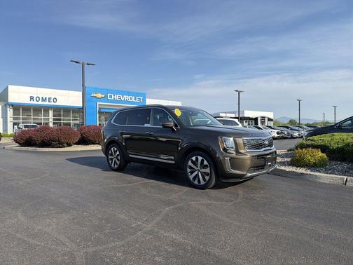 Dark Moss 2021 Kia Telluride S