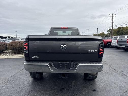2018 RAM 3500 Tradesman Regular Cab 4x4 8' Box