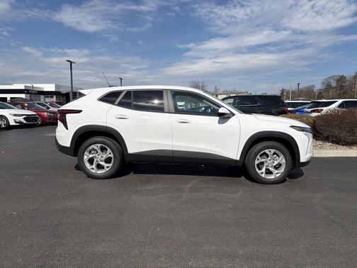 Summit White 2026 Chevrolet Trax LS